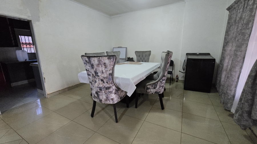 3 Bedroom Property for Sale in Geelhoutpark North West